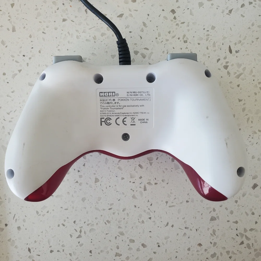 Nintendo Wii U Pokemon pokken Tournament + wired pro controller - Picture 2 of 2